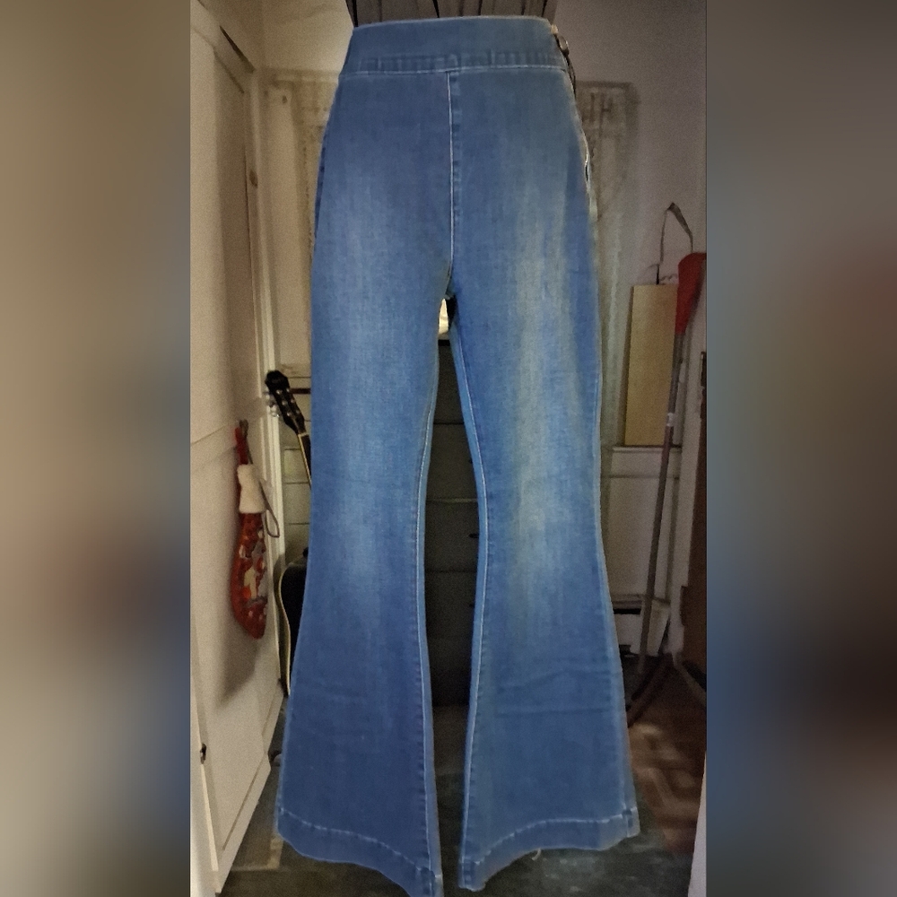Chic Blue Flare Jeans for Women